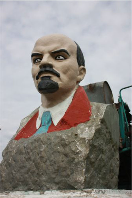 Памятник Ленину под Винницей