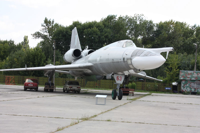 34-Ту-22