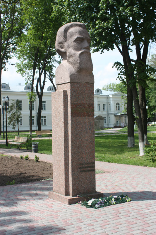 Памятник Склифосовскому