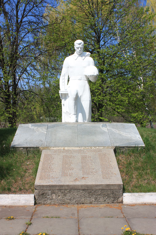 Мемориал в Яковцах