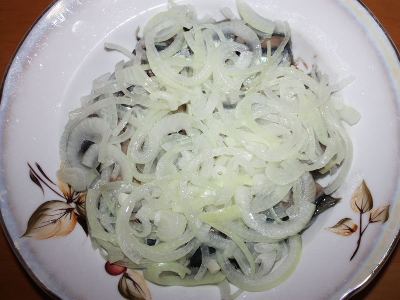 Селедка_с_маринованным_луком