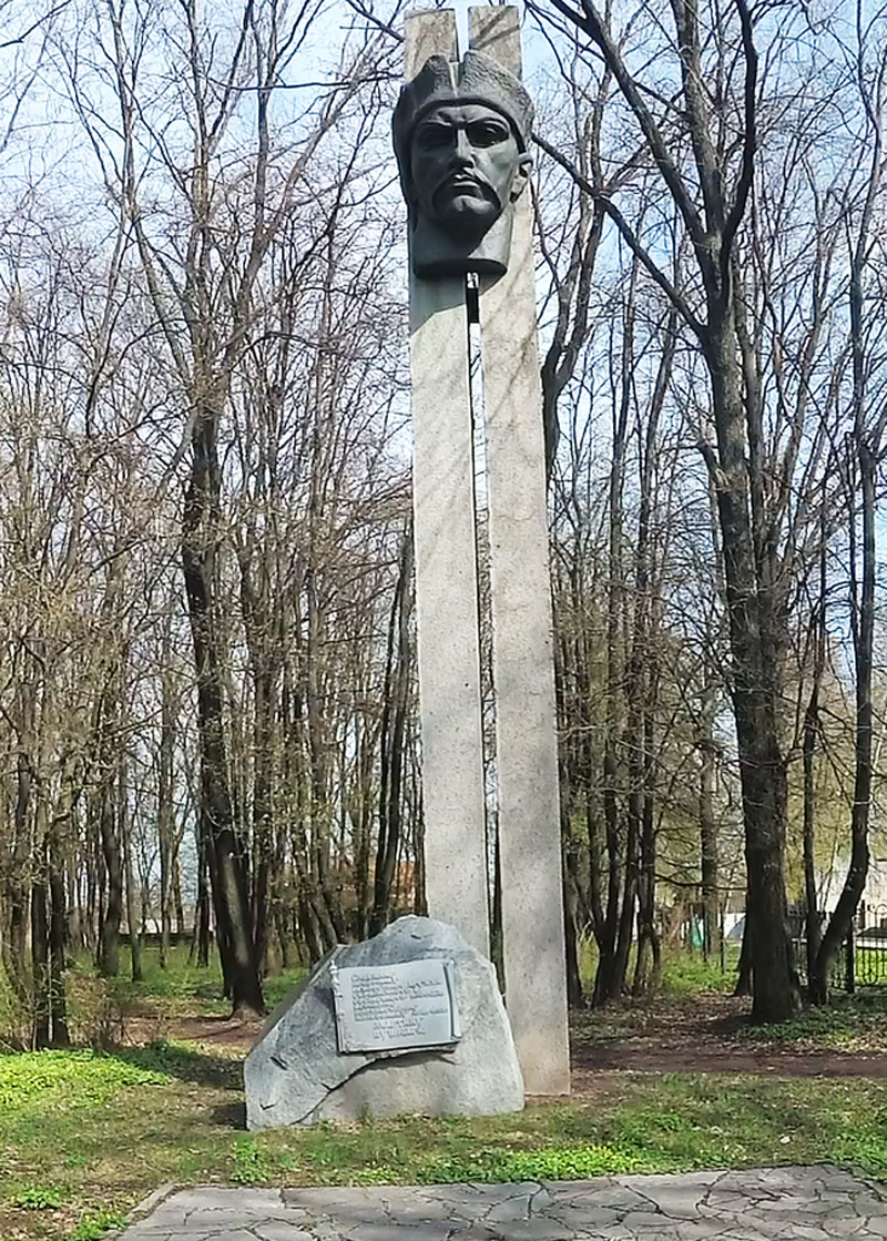 Памятник-Мартыну-Пушкарю