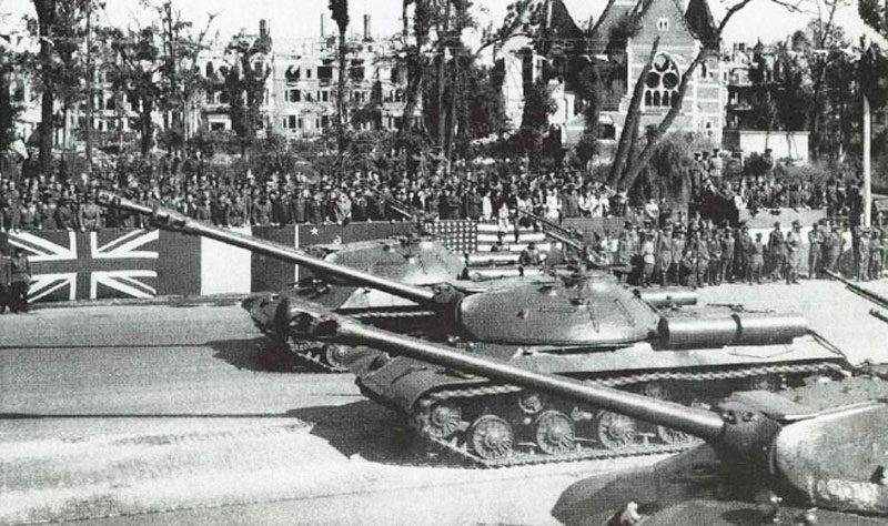 tank-IS-3-v-berline