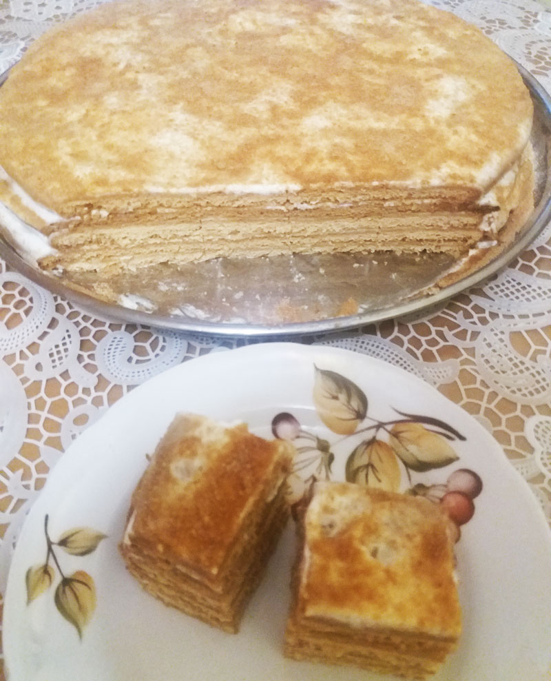 tort-medovik