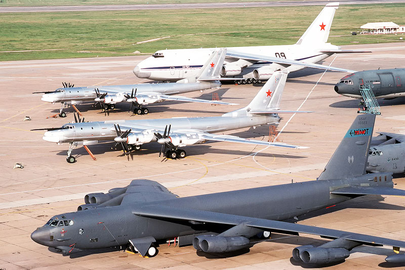 B-52H-i-Tu-95MC