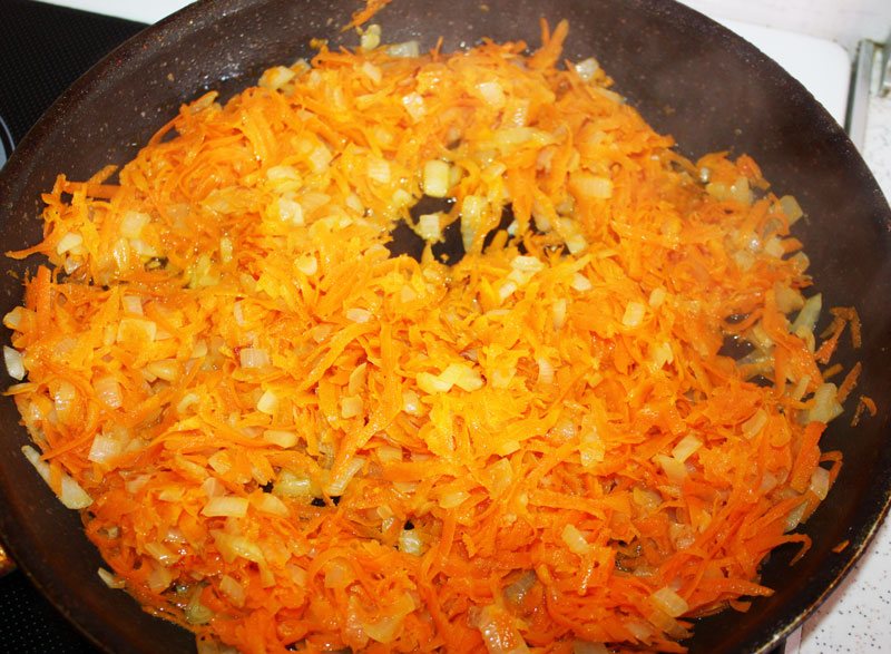 morkovka-s-lukom-dlya-ikri