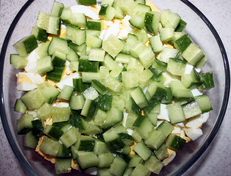 ogurtsi-dlya-salata