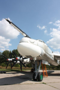 Нос самолета Ту-95МС