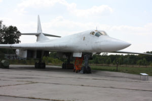 Самолет Ту-160