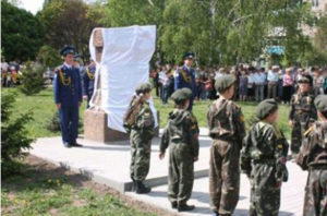 Открытие памятника девятаеву