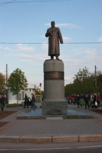 Памятник Генералу Зыгину в Полтаве