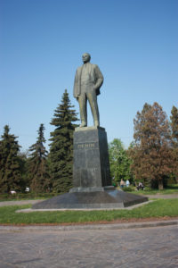 Памятник Ленину в Полтаве