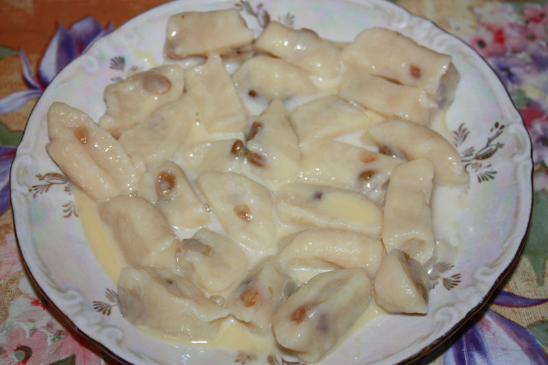 Ленивые_вареники_с_изюмом
