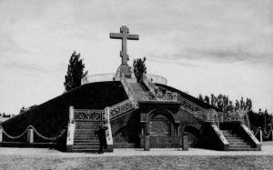 Братская-могила-русских-воинов