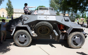 Немецкий_бронеавтомобиль_Sd.Kfz