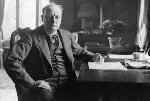 Winston-Churchill