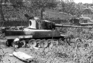 7-podbitiy-tank-tigr