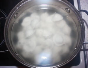 pelmeni-v-vode