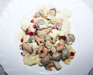 gribnoy-salat-s-moreproduktami