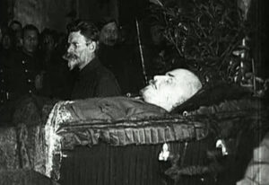 lenin-v-mavzolee
