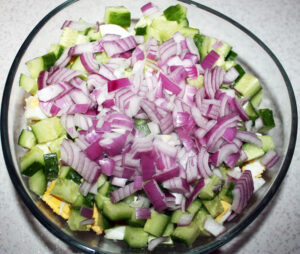 luk-dlya-salata